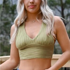 NWT! Sexy Band Top Pistachio Green Textured Women's Large
